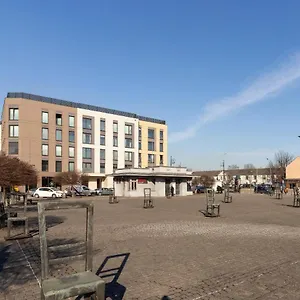 Solna With Parking Cracow By Renters Kraków