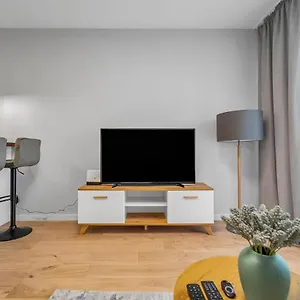 Ursus Comfy With Free Parking , Warszawa Polska